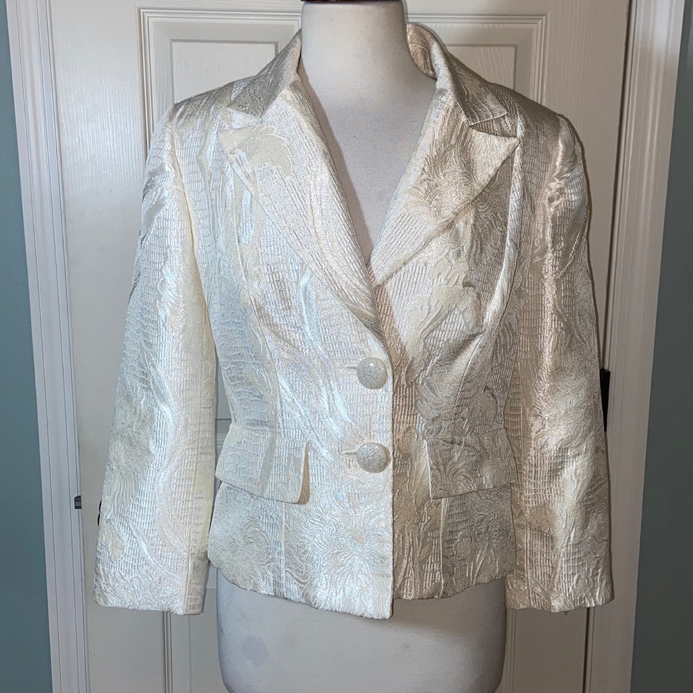 Vintage Zelda jacket blazer textured shimmer floral pattern.
